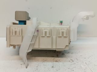 bontott TOYOTA PRIUS Biztosítéktábla Utastér