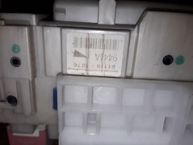 bontott TOYOTA PRIUS Biztosítéktábla Utastér