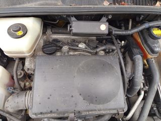 bontott TOYOTA PRIUS Csomagtér Nyitó Bowden