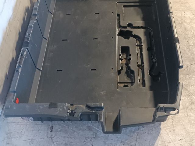 bontott TOYOTA PRIUS Csomagtér Tálca