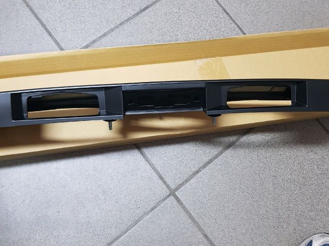 bontott TOYOTA PRIUS Csomagtérajtó Díszléc