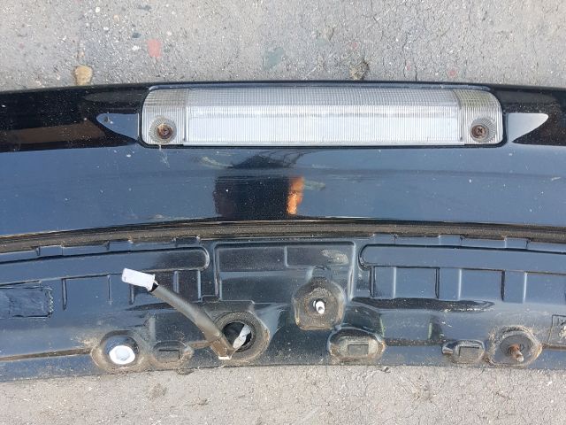 bontott TOYOTA PRIUS Csomagtérajtó Díszléc