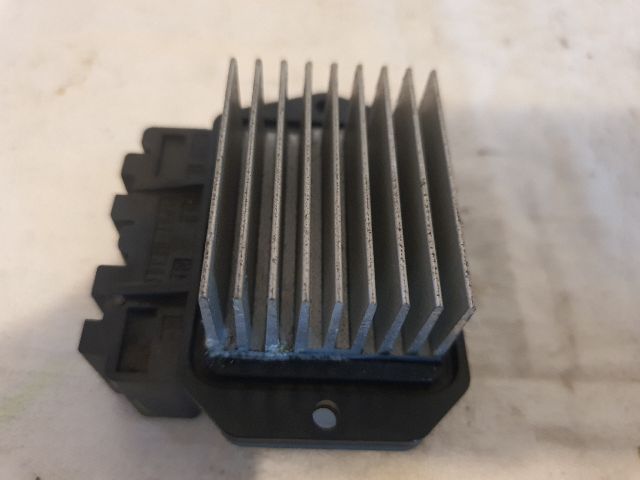 bontott TOYOTA PRIUS Előtét Ellenállás Fűtőmotor