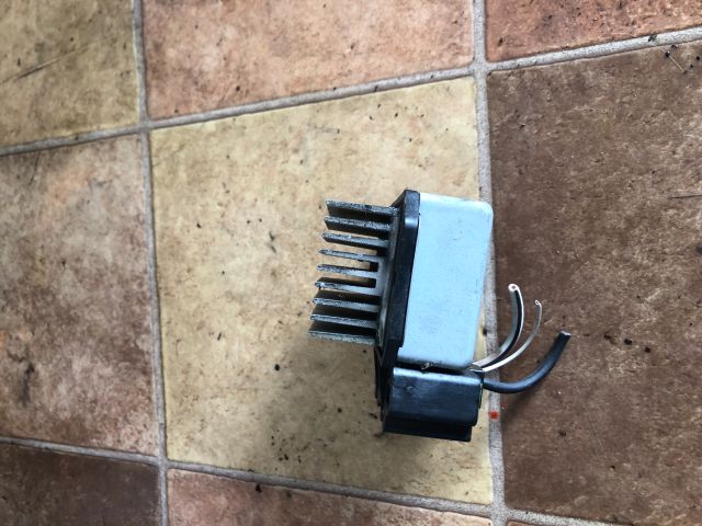 bontott TOYOTA PRIUS Előtét Ellenállás Fűtőmotor