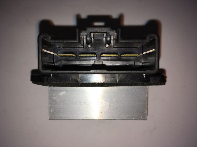 bontott TOYOTA PRIUS Előtét Ellenállás Hűtőventilátor