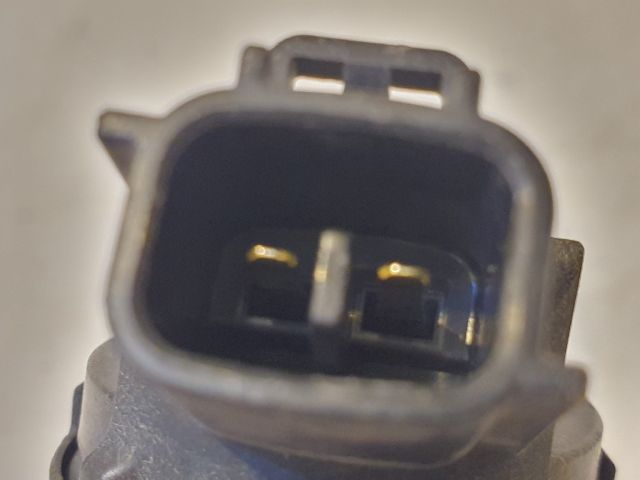 bontott TOYOTA PRIUS Első Ablakmosó Szivattyú