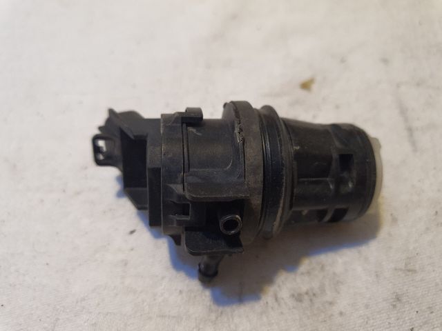 bontott TOYOTA PRIUS Első Ablakmosó Szivattyú