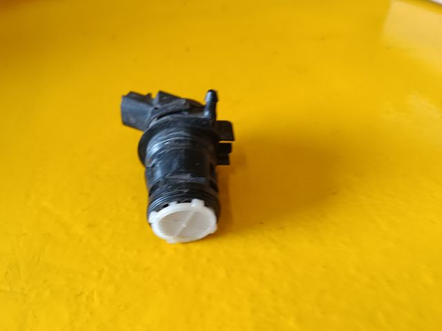 bontott TOYOTA PRIUS Első Ablakmosó Szivattyú