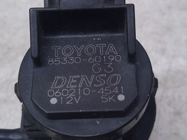 bontott TOYOTA PRIUS Első Ablakmosó Szivattyú