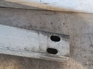 bontott TOYOTA PRIUS Első Lökhárító Merevítő (Fém)