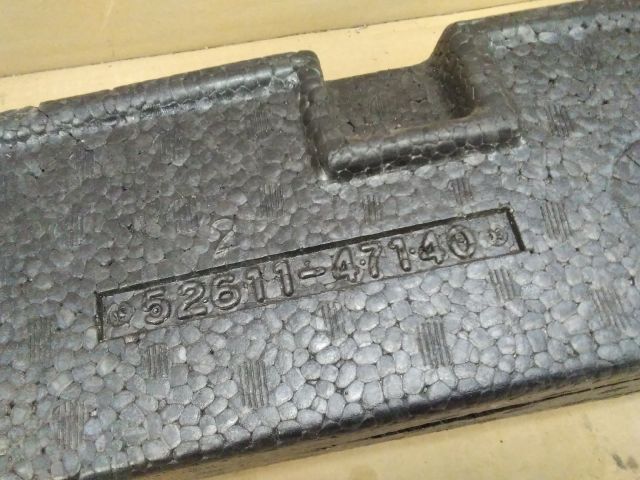 bontott TOYOTA PRIUS Első Lökhárító Ütközés Elnyelő Hab