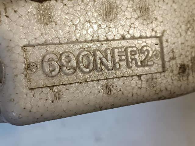 bontott TOYOTA PRIUS Első Lökhárító Ütközés Elnyelő Hab