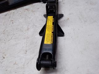 bontott TOYOTA PRIUS Emelő