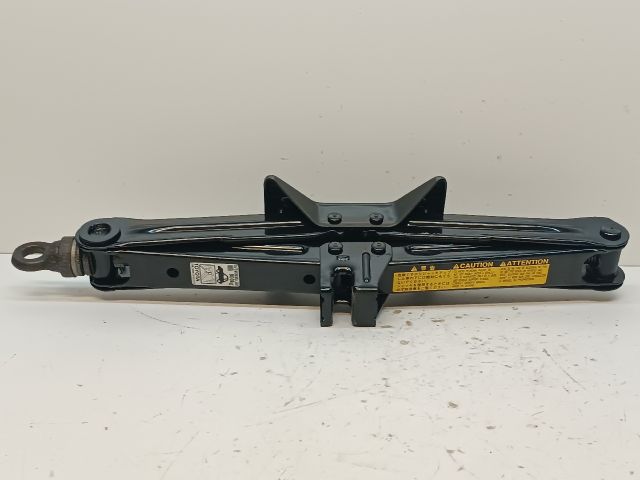 bontott TOYOTA PRIUS Emelő