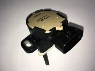 bontott TOYOTA PRIUS Fék Pedál Kapcsoló