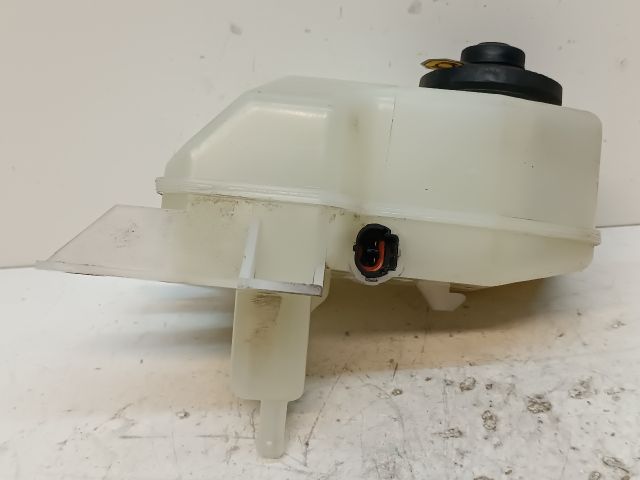 bontott TOYOTA PRIUS Fékfolyadék Tartály