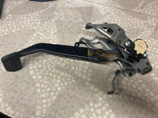 bontott TOYOTA PRIUS Fékpedál