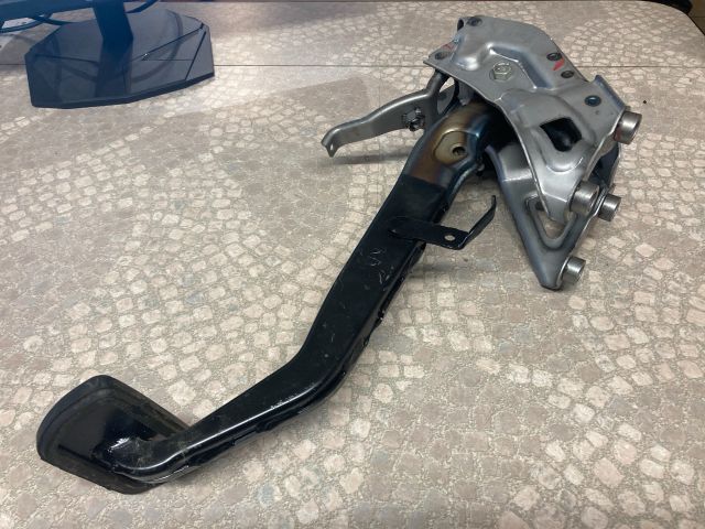 bontott TOYOTA PRIUS Fékpedál