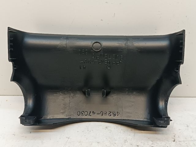 bontott TOYOTA PRIUS Felső Kormányoszlop Burkolat