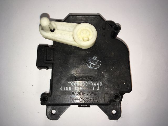 bontott TOYOTA PRIUS Fűtés Állító Motor