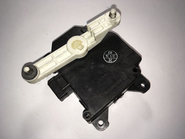 bontott TOYOTA PRIUS Fűtés Állító Motor