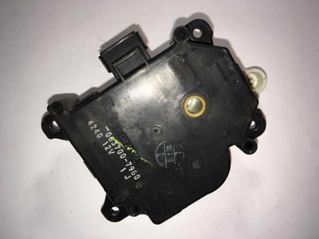 bontott TOYOTA PRIUS Fűtés Állító Motor