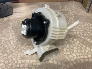 bontott TOYOTA PRIUS Fűtőmotor (Klímás)