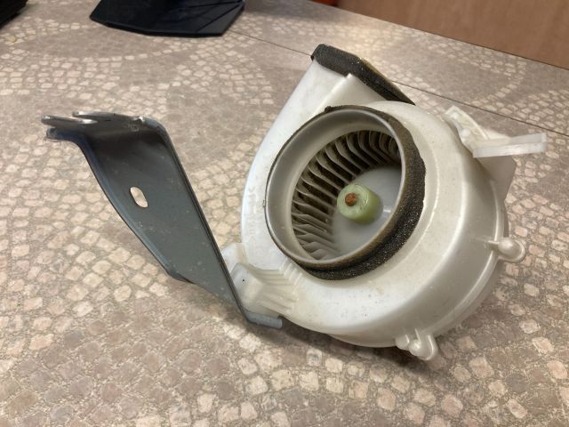 bontott TOYOTA PRIUS Fűtőmotor (Klímás)