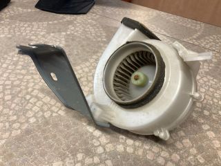 bontott TOYOTA PRIUS Fűtőmotor (Klímás)