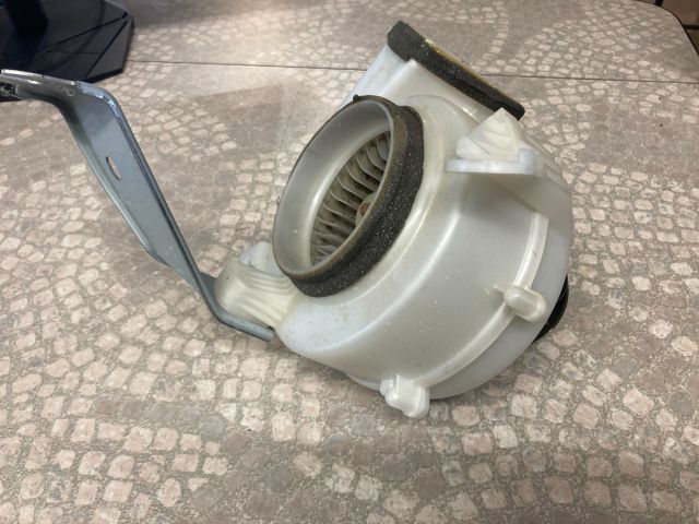 bontott TOYOTA PRIUS Fűtőmotor (Klímás)