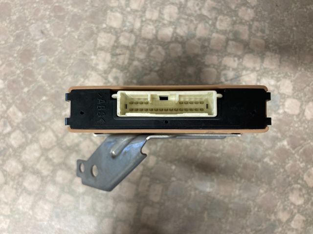 bontott TOYOTA PRIUS Gateway Elektronika