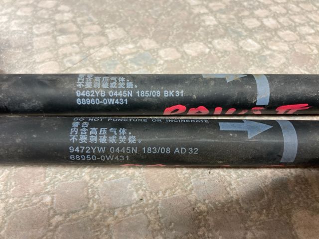 bontott TOYOTA PRIUS Gázrugós Kitámasztó Teleszkóp Pár Csomagtérajtó