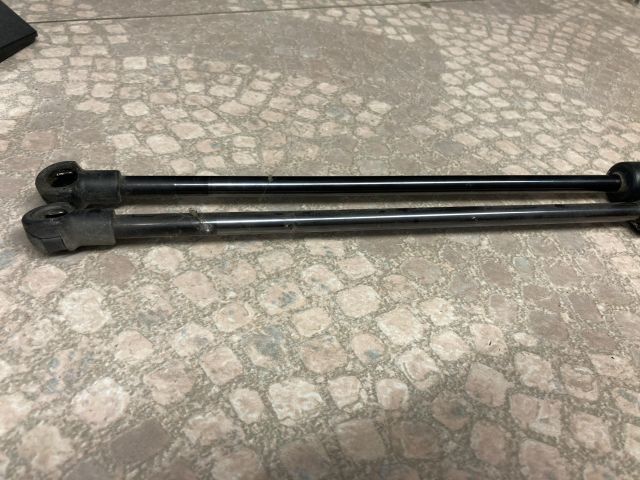 bontott TOYOTA PRIUS Gázrugós Kitámasztó Teleszkóp Pár Csomagtérajtó