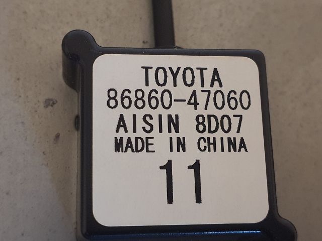 bontott TOYOTA PRIUS GPS Antenna