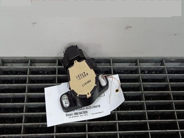 bontott TOYOTA PRIUS Gyorsulás Jeladó