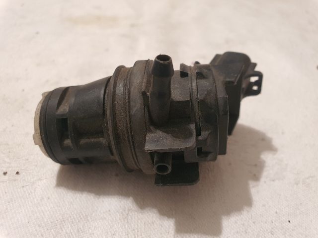 bontott TOYOTA PRIUS Hátsó Ablakmosó Szivattyú