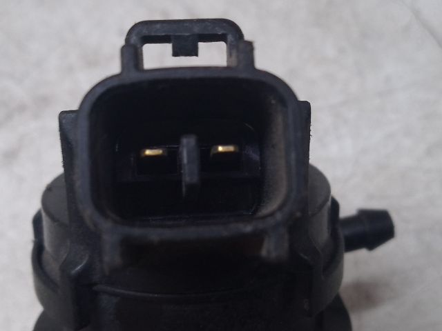 bontott TOYOTA PRIUS Hátsó Ablakmosó Szivattyú