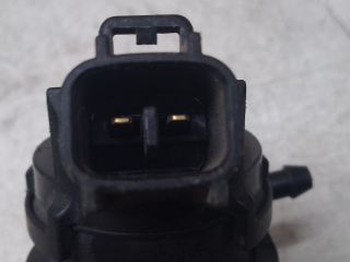 bontott TOYOTA PRIUS Hátsó Ablakmosó Szivattyú