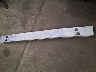 bontott TOYOTA PRIUS Hátsó Lökhárító Merevítő (Fém)