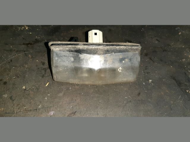 bontott TOYOTA PRIUS Hátsó Rendszámtábla Világítás