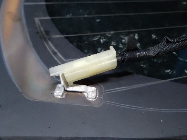 bontott TOYOTA PRIUS Hátsó Szélvédő