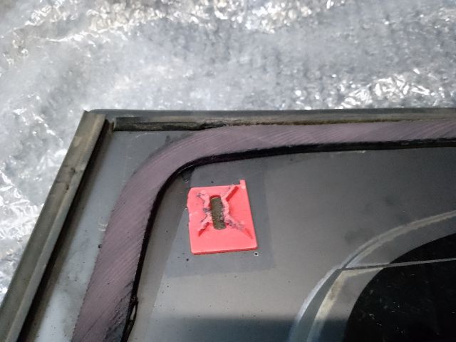 bontott TOYOTA PRIUS Hátsó Szélvédő