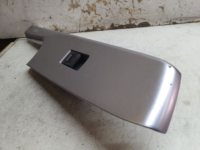 bontott TOYOTA PRIUS Jobb első Ablakemelő Kapcsoló