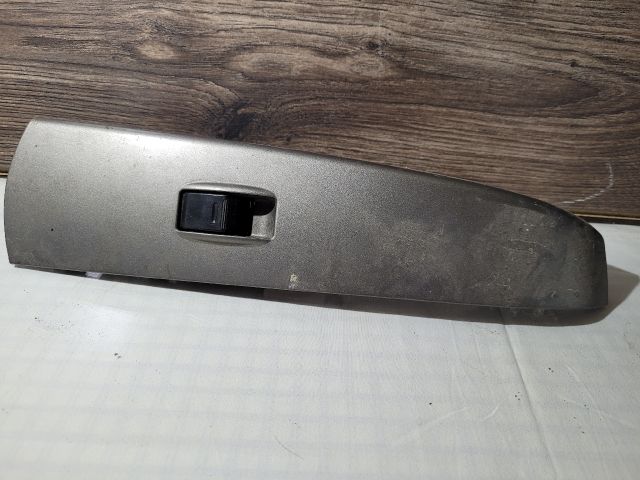 bontott TOYOTA PRIUS Jobb első Ablakemelő Kapcsoló