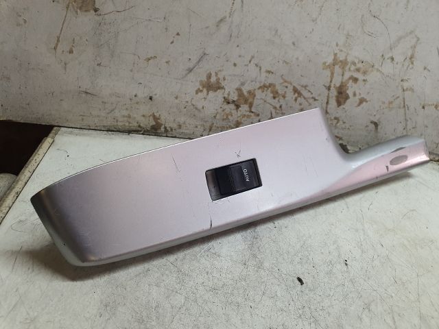 bontott TOYOTA PRIUS Jobb első Ablakemelő Kapcsoló