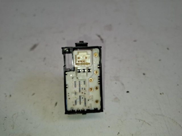 bontott TOYOTA PRIUS Jobb első Ablakemelő Kapcsoló