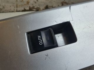 bontott TOYOTA PRIUS Jobb első Ablakemelő Kapcsoló