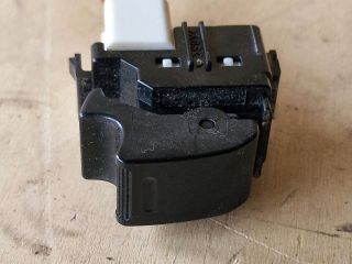 bontott TOYOTA PRIUS Jobb első Ablakemelő Kapcsoló