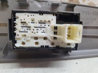 bontott TOYOTA PRIUS Jobb első Ablakemelő Kapcsoló