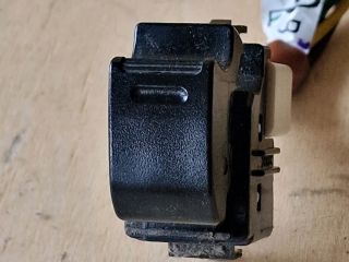 bontott TOYOTA PRIUS Jobb első Ablakemelő Kapcsoló